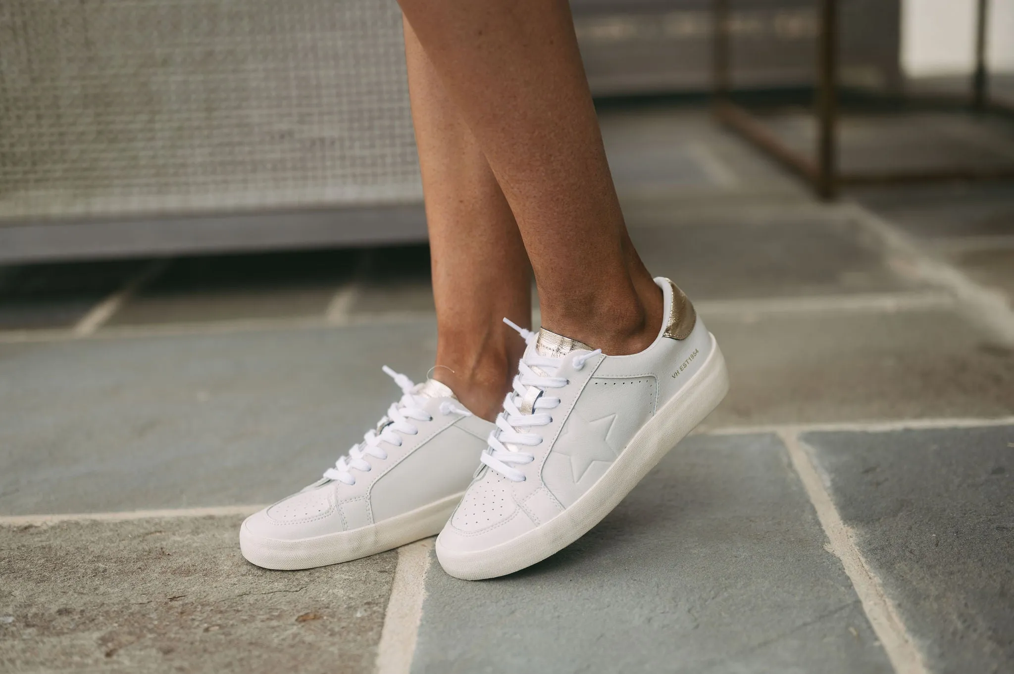 Amozae-Reflex Sneaker- White/Gold