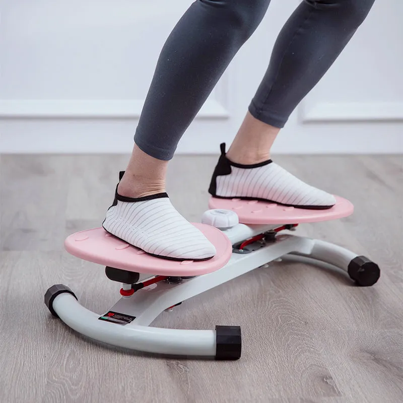 Breathable shoes with soft soles for indoor training