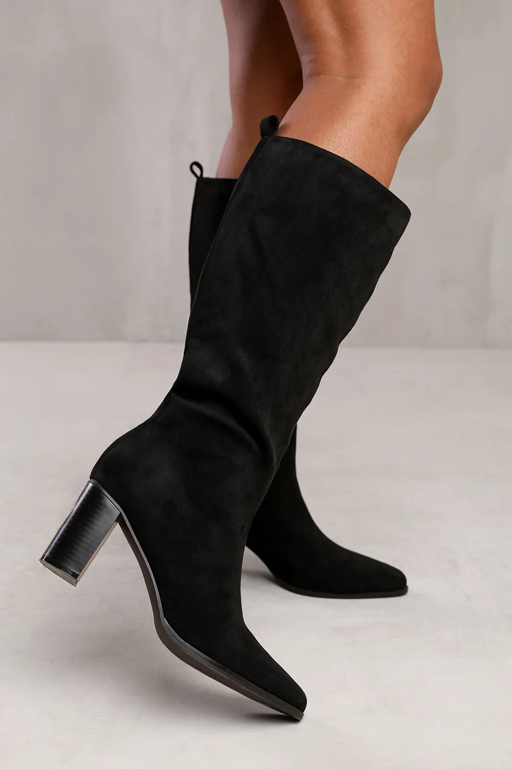 ELDER BLOCK HEEL KNEE HIGH BOOTS WITH SIDE ZIP IN BLACK SUEDE