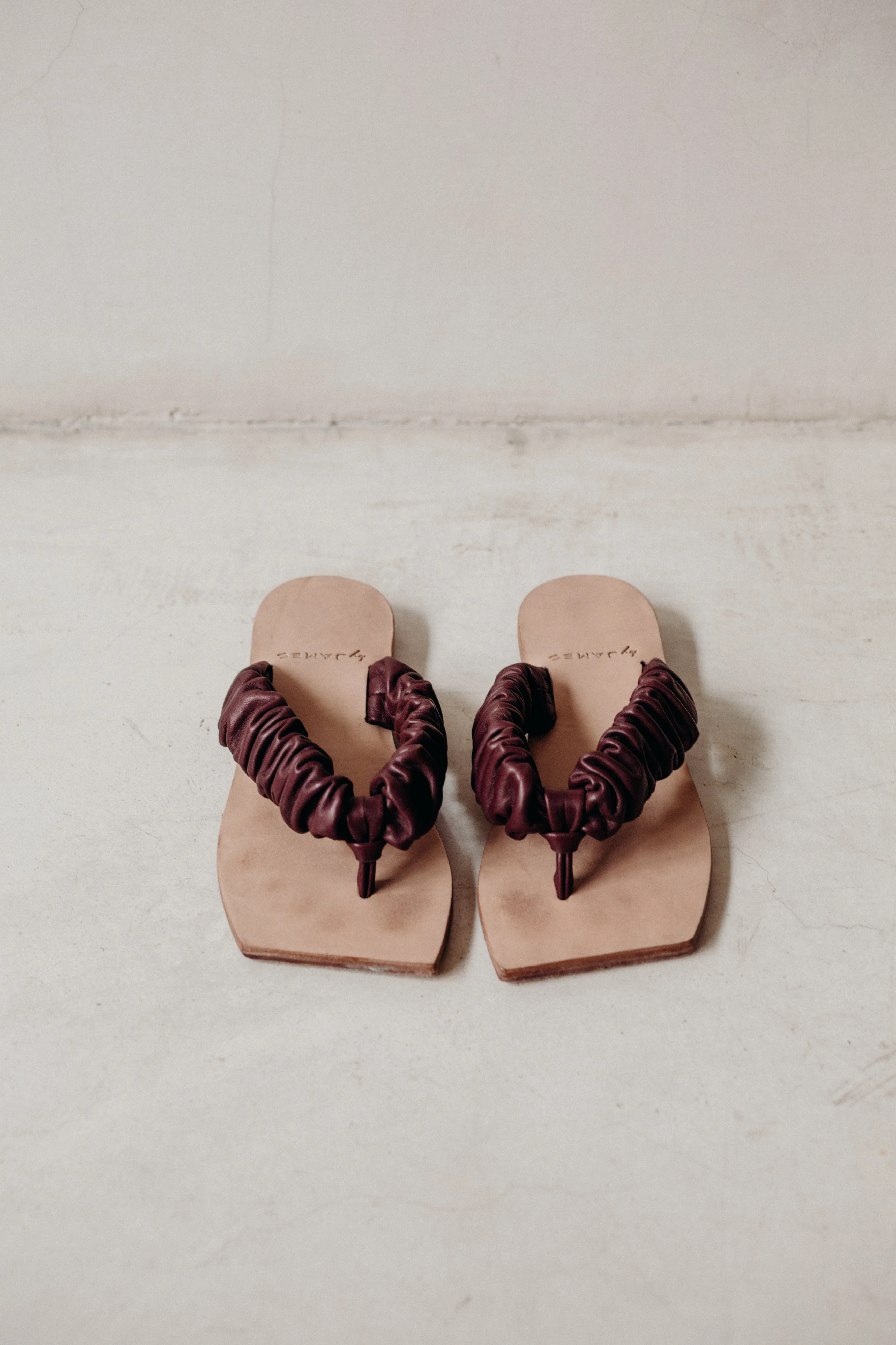 Lola Scrunch Sandal