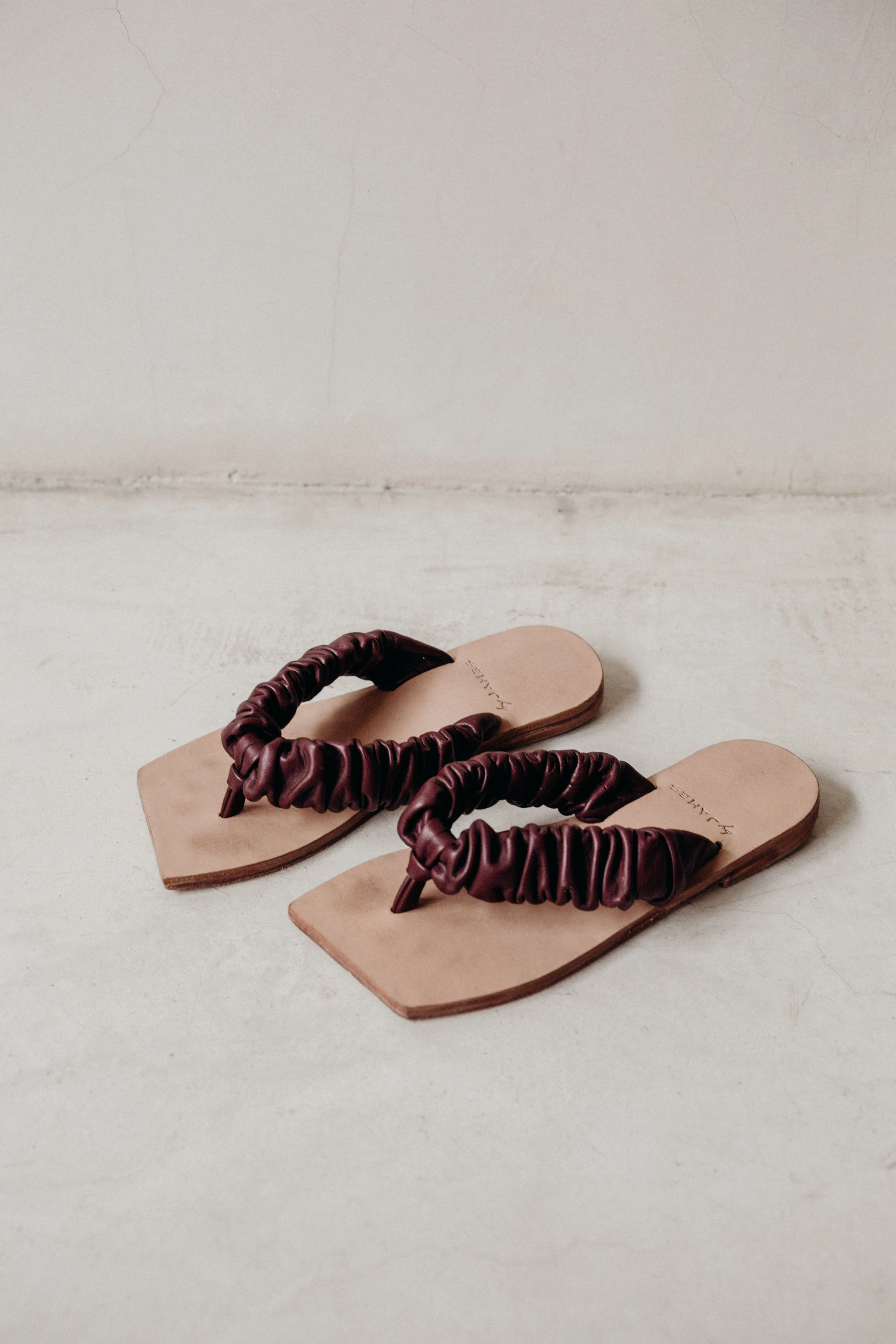 Lola Scrunch Sandal