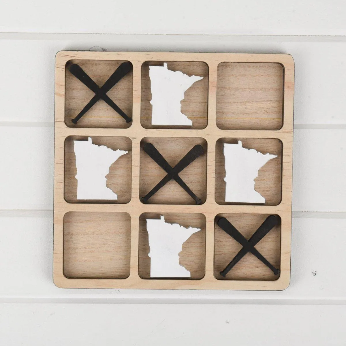 Minnesota Tic Tac Toe Board