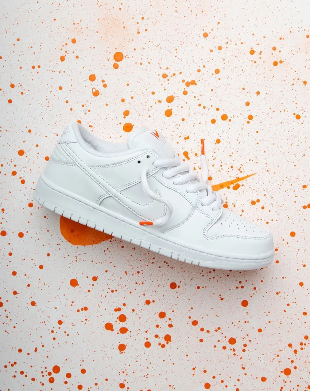 Nike SB Dunk Low Pro ISO “ORANGE LABEL” Triple White Sneakers