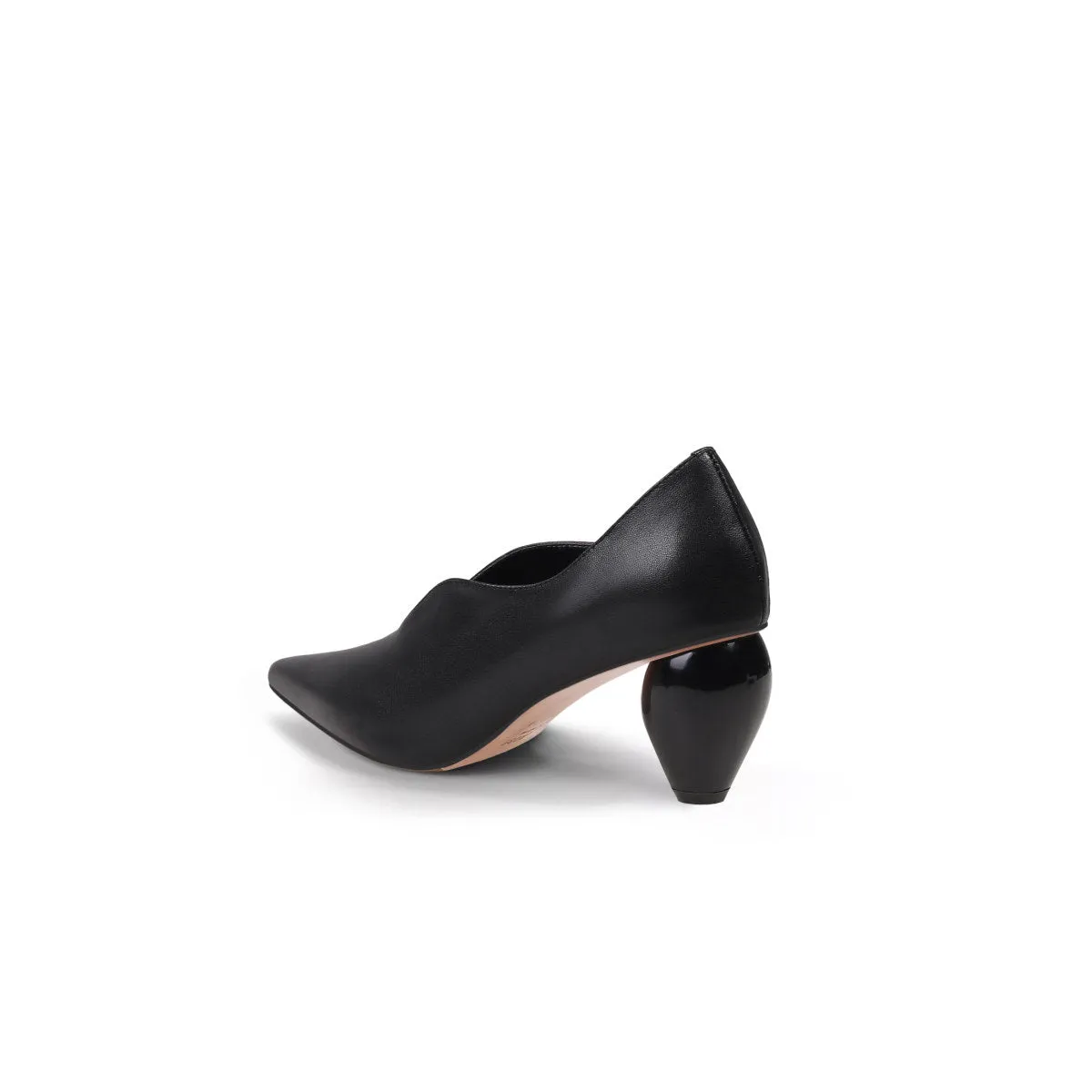 Scalloped Edge Pot Heel Pumps