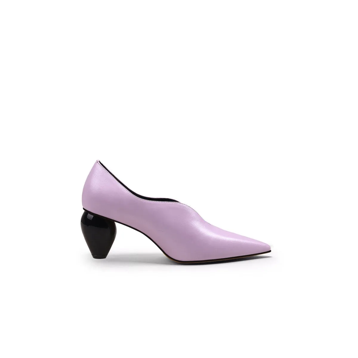 Scalloped Edge Pot Heel Pumps