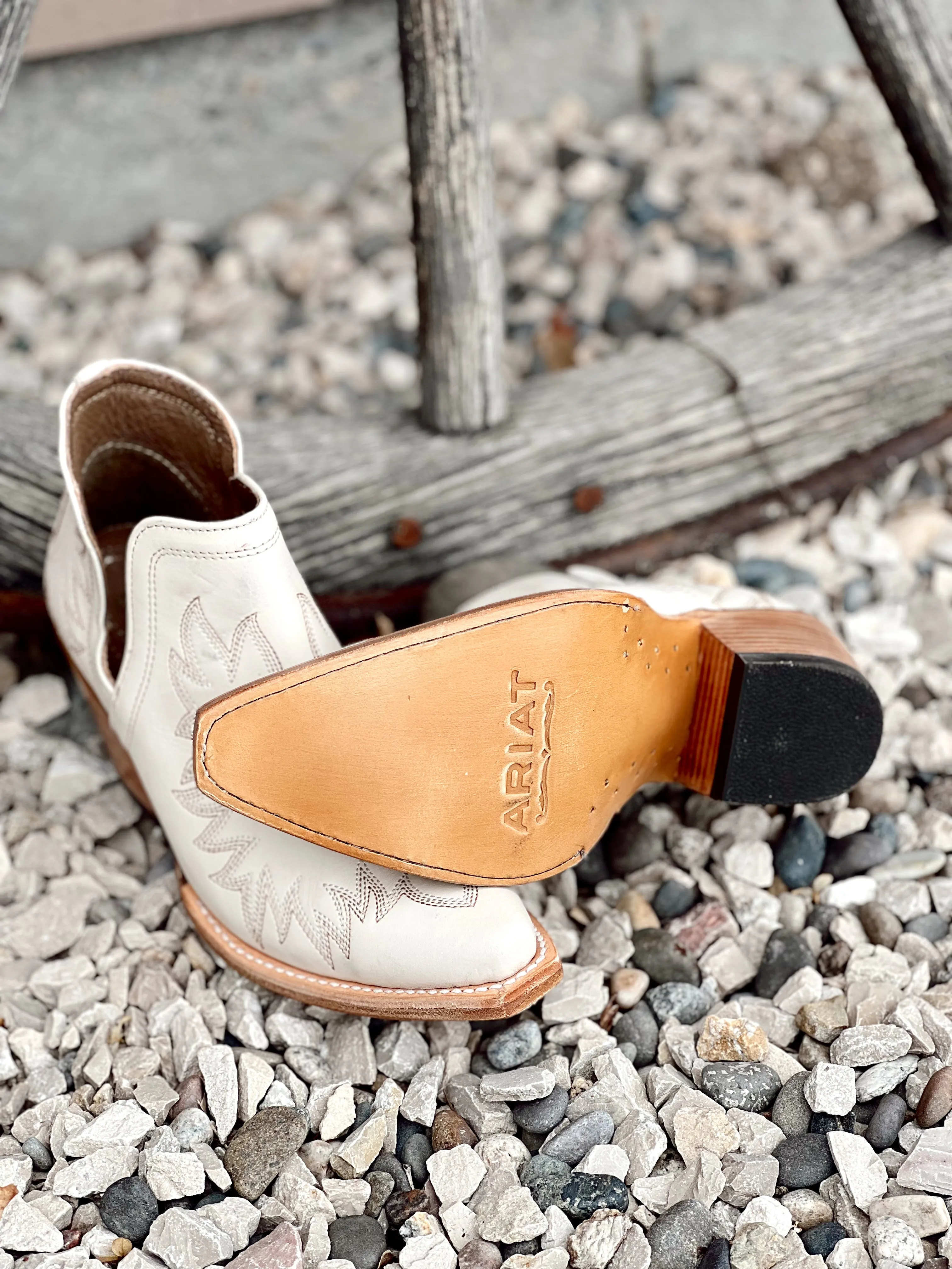 The Dixon Boot in Ivory