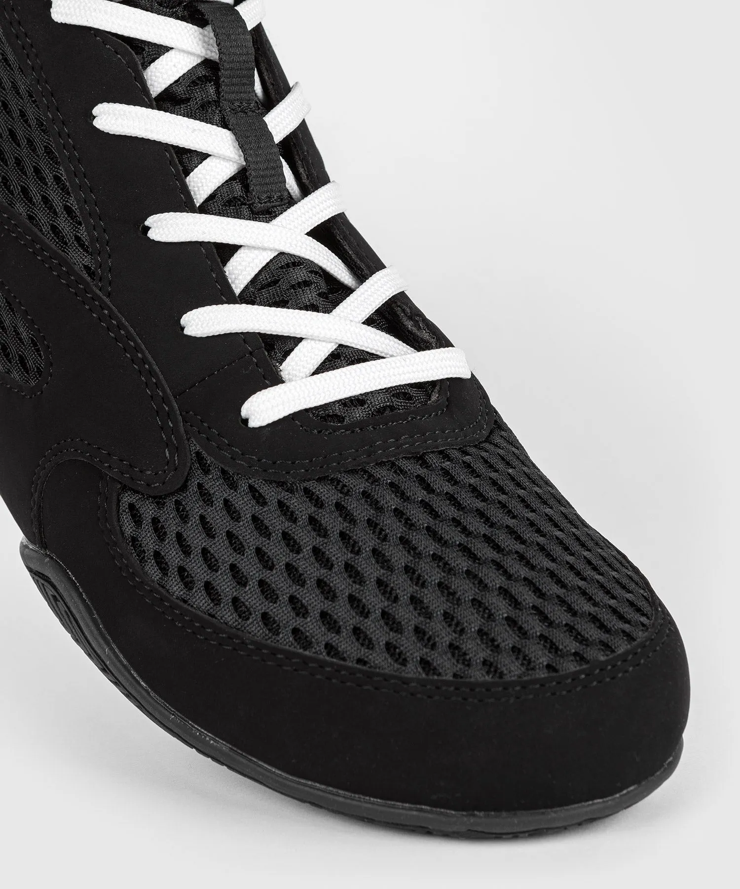 Venum Contender Boxing Shoes - Black/White