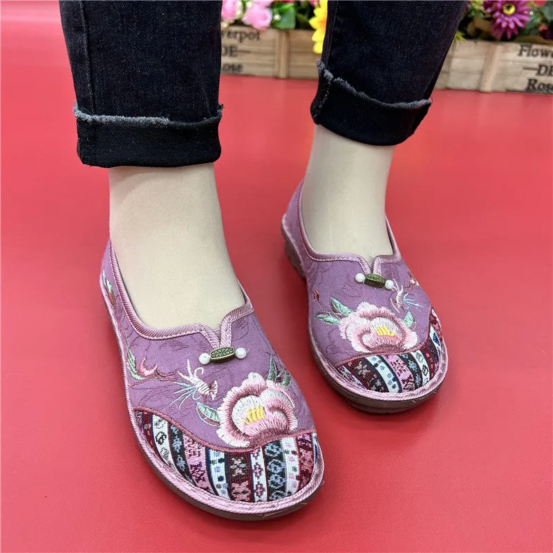 Women's Chinese Style Old Beijing Cloth Mother Canvas Shoes