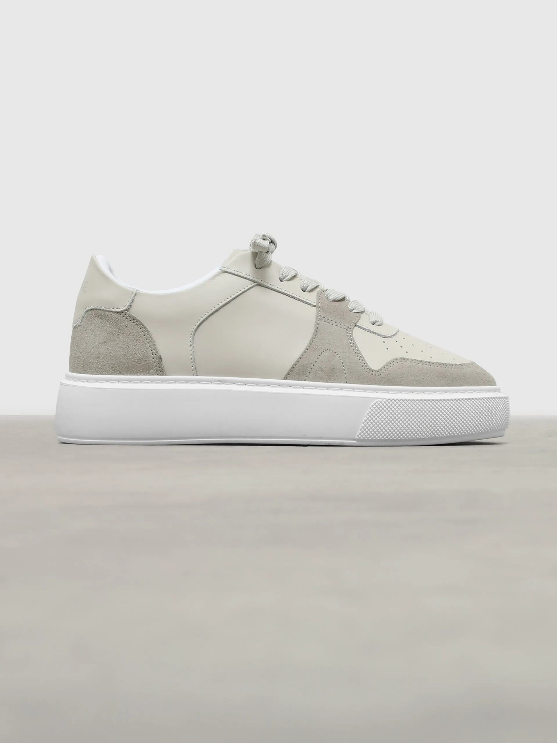 Womens Court Trainer in Stone