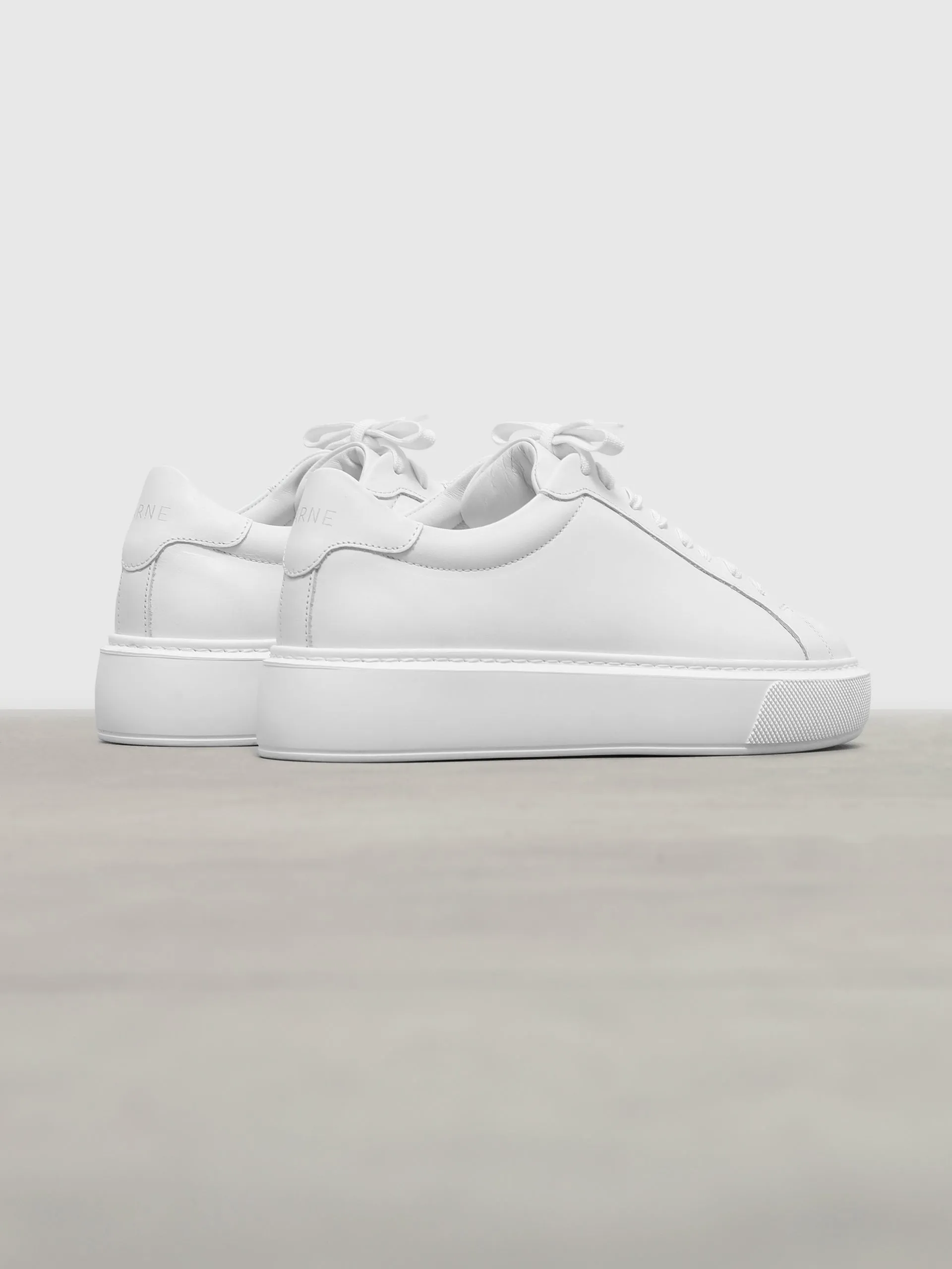 Womens Essential Leather Trainer in White